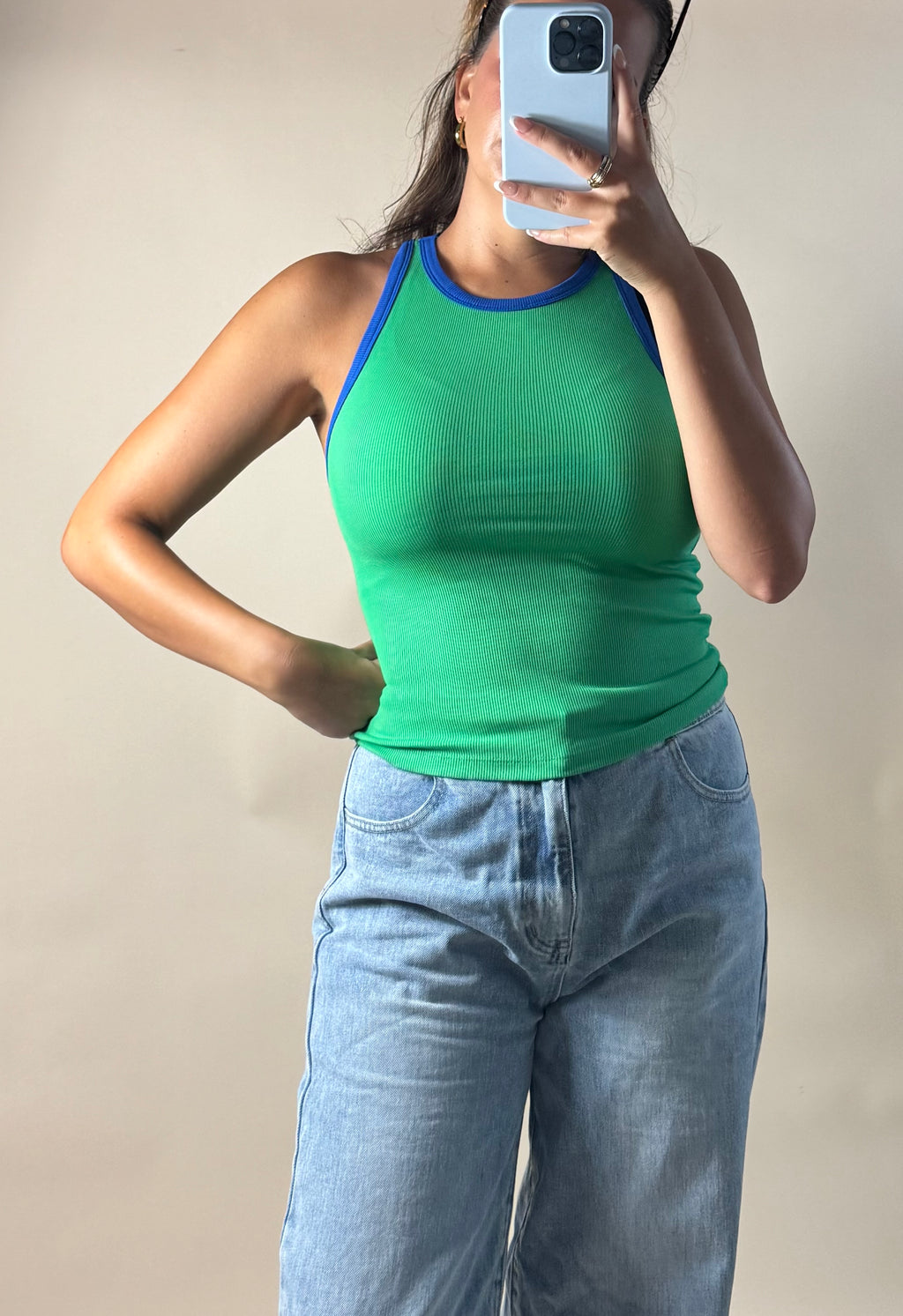 DEMI TANK